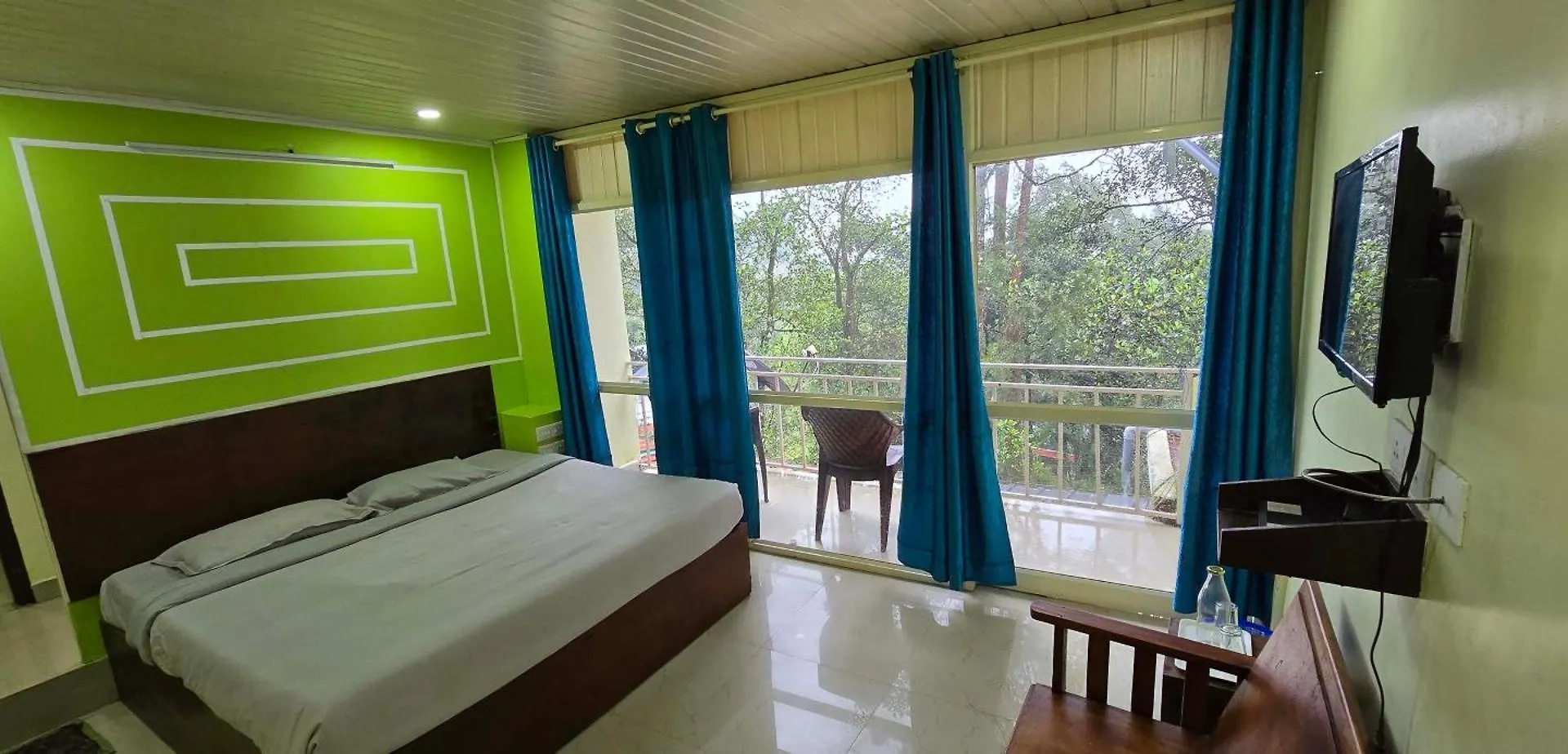 Eco Munnar Budget Stay Anachal India