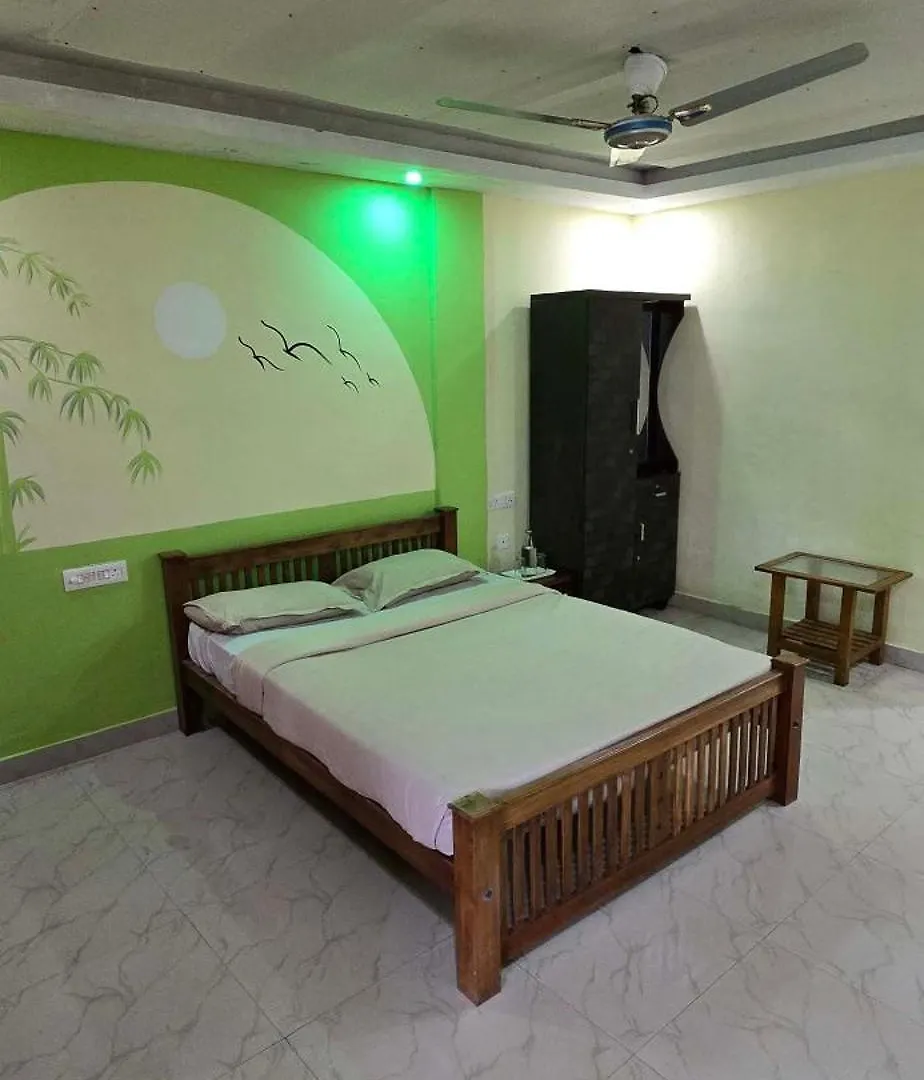 Eco Munnar Budget Stay Anachal Bed & Breakfast